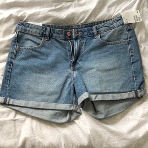 h&m regular waist shorts